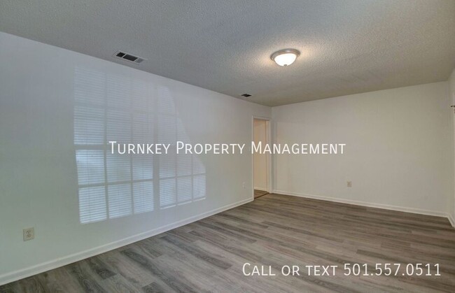 Building Photo - 9012 Tanya Dr