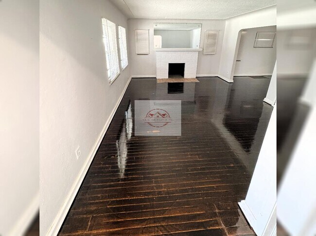 Building Photo - Charming 3-Bedroom Home in Vibrant Detroit...