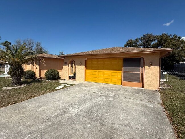 Building Photo - 8625 Briar Patch Dr