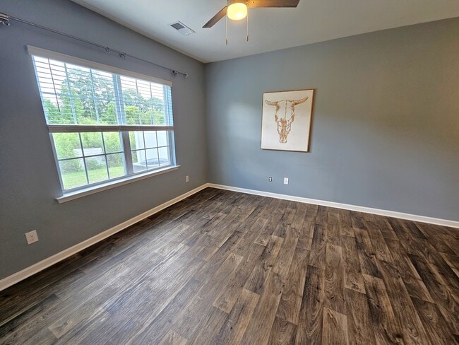 Building Photo - 49 Moorlyn Ln