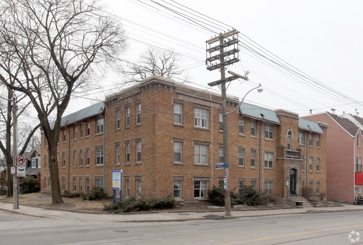 Building Photo - Georgian Arms