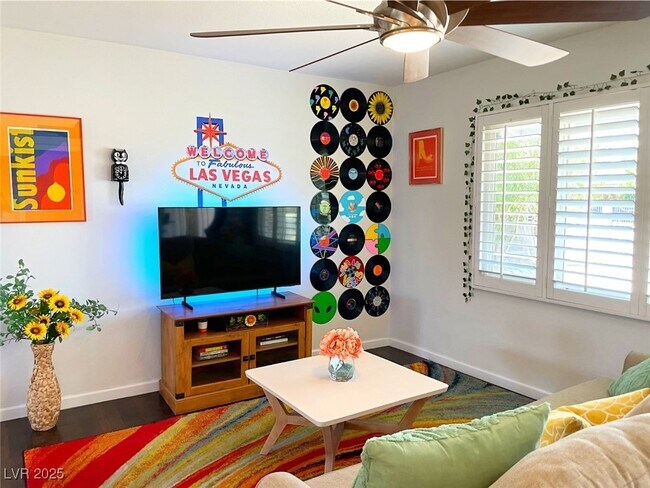 Foto del edificio - 1932 Hassett Ave