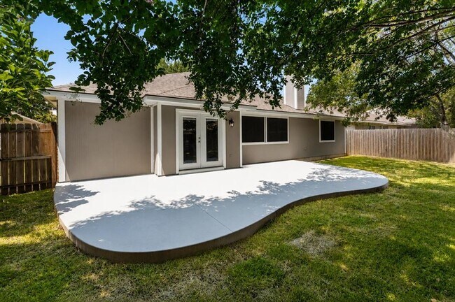 Building Photo - 1708 Jerusalem Dr