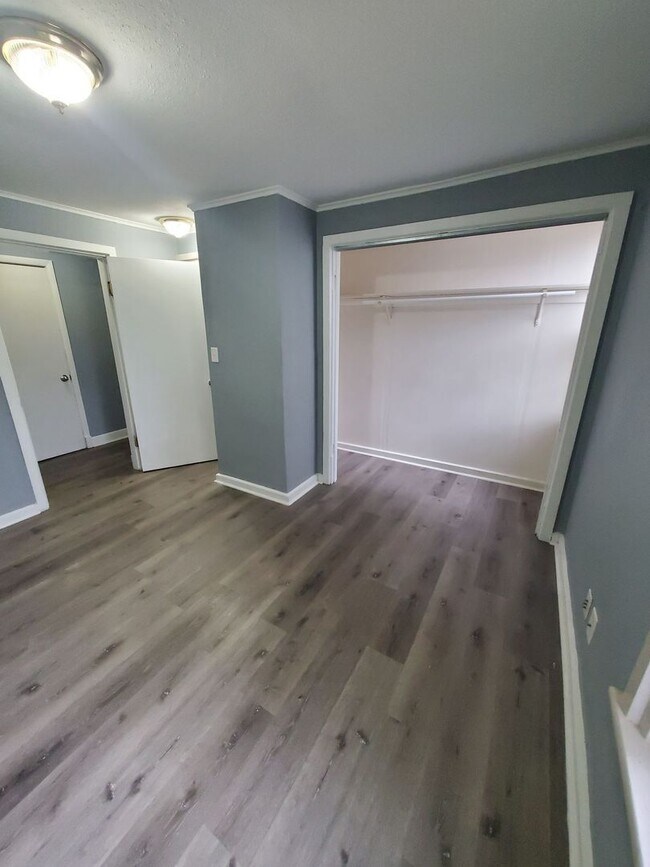 Foto del edificio - 417-419 Madison St duplex