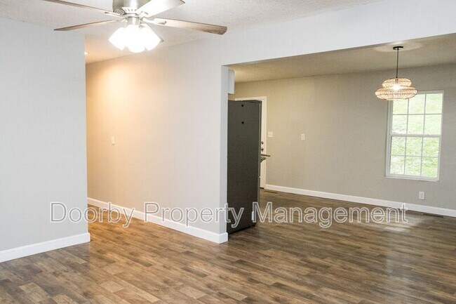 Foto del edificio - 3629 Thrushwood Dr