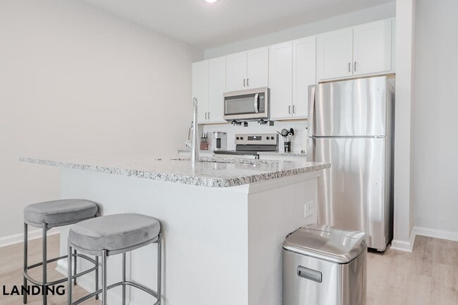 Building Photo - 1650 Harris Hill Rd