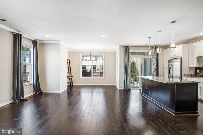 Building Photo - 23230 Milltown Knoll Square