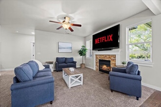 Building Photo - 10130 W Brownstone Dr