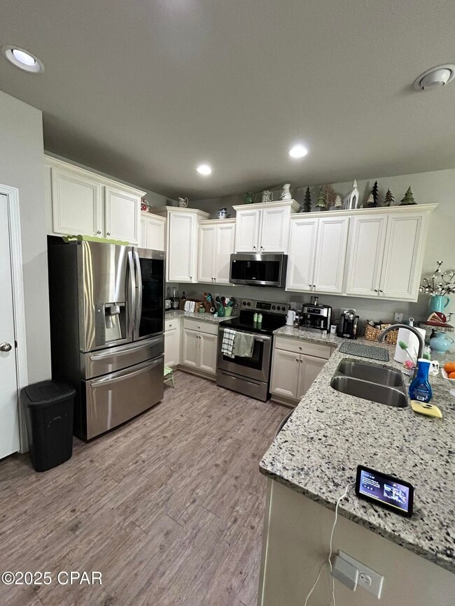 Foto del edificio - 103 Salt Marsh Wy