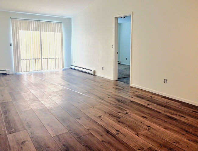 Living Area - Regency Park North