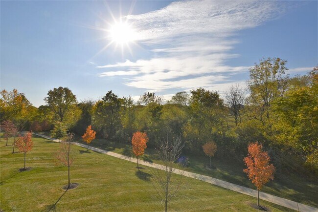 Building Photo - 16072 Barringer Ct
