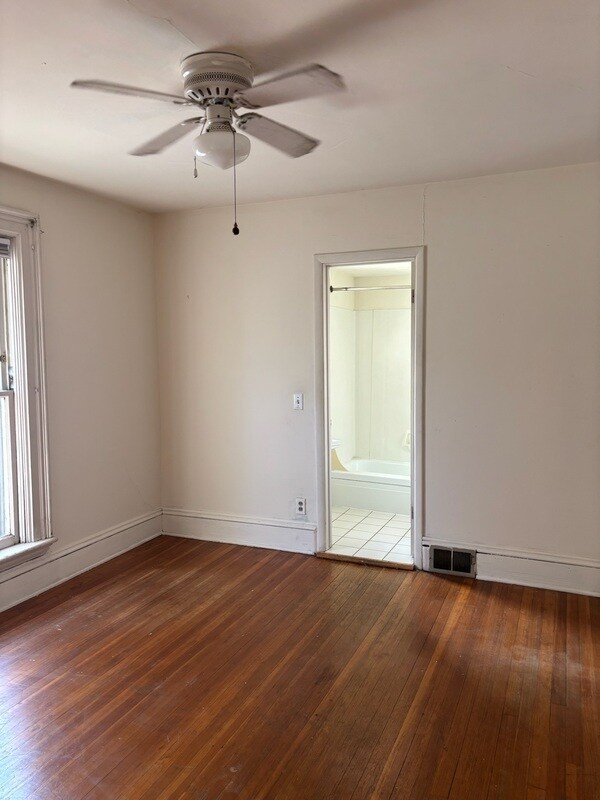 Foto del edificio - 129 E Gorham St
