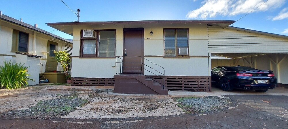 Primary Photo - 3911 Maunaloa Ave