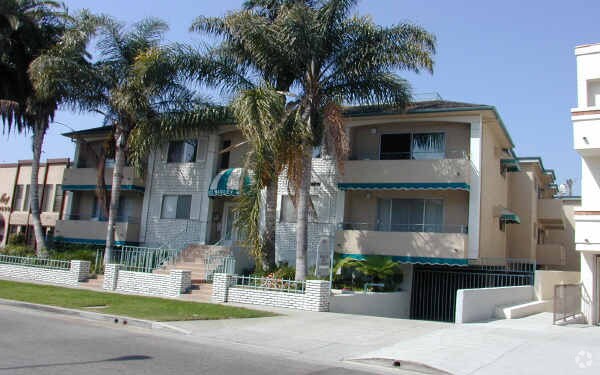 Foto del edificio - 3627 Bagley Ave