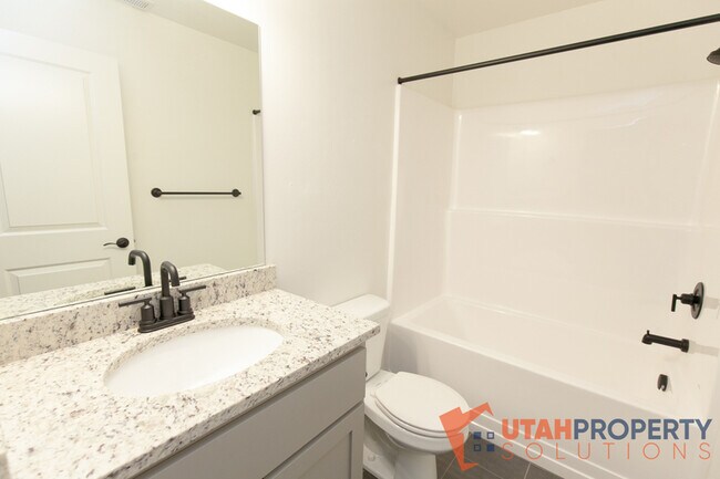 Foto del edificio - 468 S 700 W