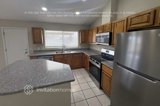 Building Photo - 6501 W Cheryl Dr