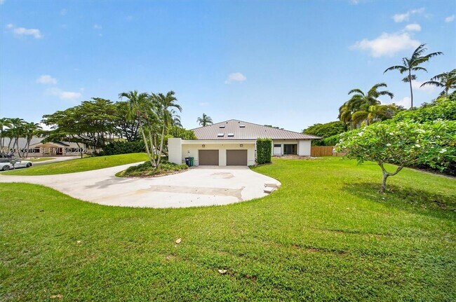 Foto del edificio - 8925 SW 102nd Terrace