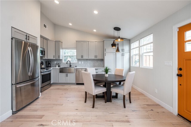 Foto del edificio - 4039 Clayton Ave W