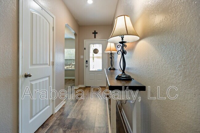 Foto del edificio - 6420 Kingsley Edge