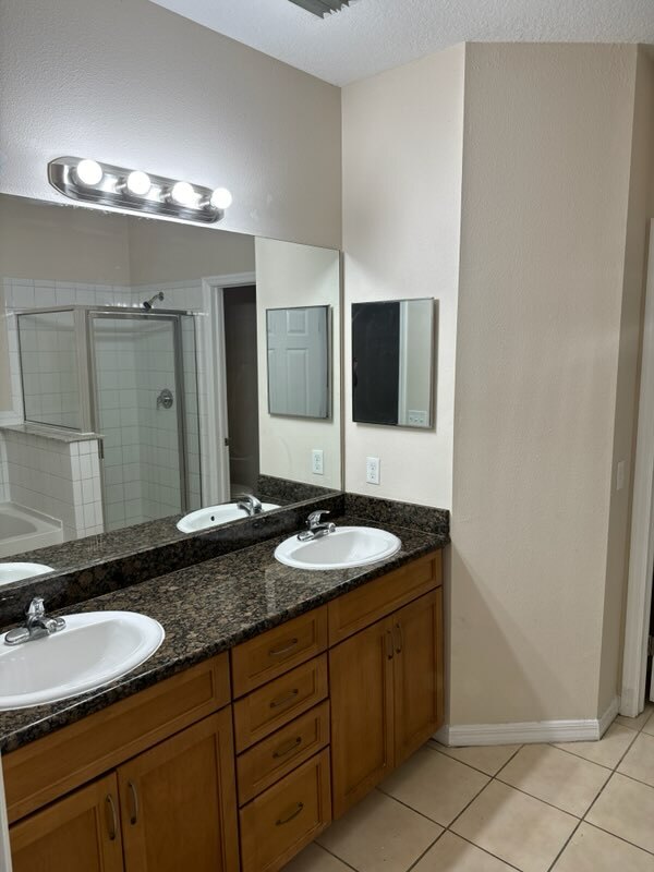 Foto del edificio - 7522 39th Pl N