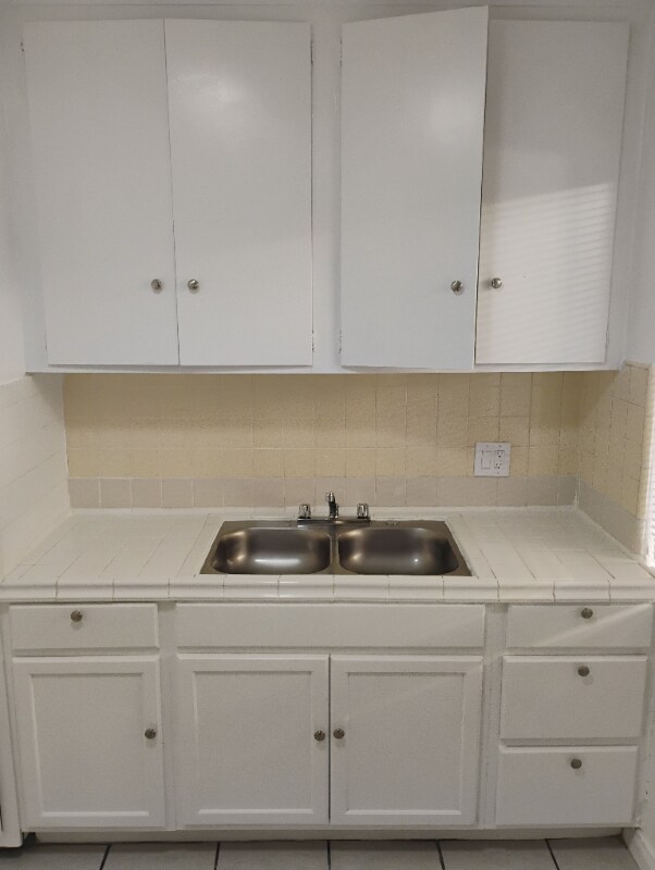 Foto del edificio - 14129 Vanowen St