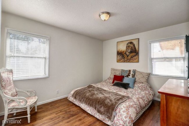 Building Photo - 3 br, 1 bath House - 5442 Winding Way