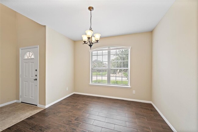 Building Photo - 10022 Taylor Springs Ln