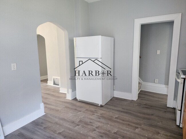 Foto del edificio - 808 2nd Ave SW