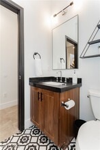 Building Photo - 1041 Chestnut Chase St