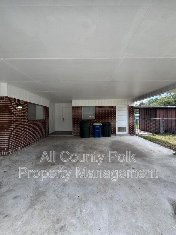 Foto del edificio - 2255 E Helen Cir