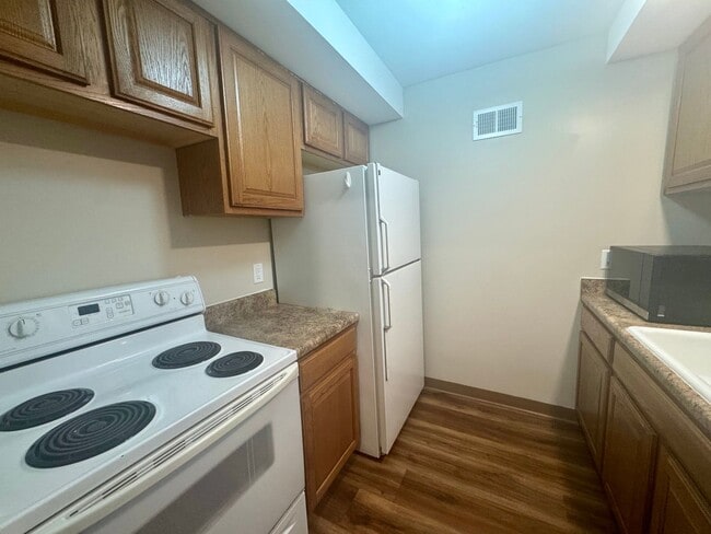 Building Photo - 4125 L St