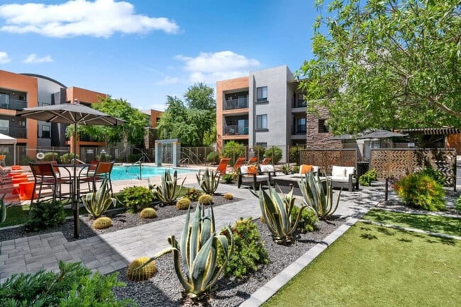 Foto del edificio - 15164 N 140th Dr