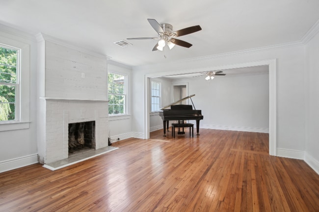 Building Photo - 5869 Colbert St