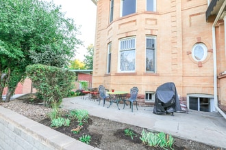 Building Photo - 2124 E 17th Ave