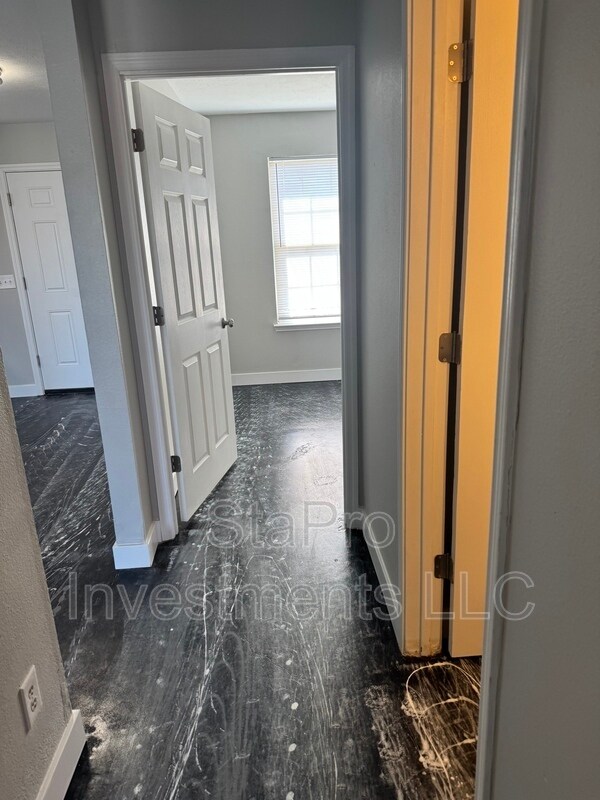 Foto del edificio - 128 Village Pl