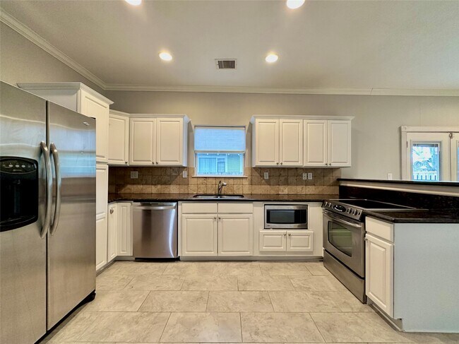 Foto del edificio - 112 Munford St