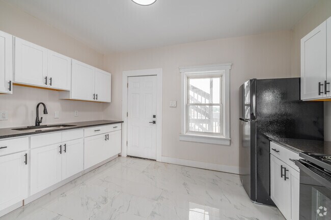 3 habitaciones, 1 baño - 969 pies cuadrados - Cocina - Royal Midtown