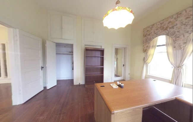 Foto del edificio - THREE BEDROOM, 2 BATHROOM HOME FOR LEASE I...