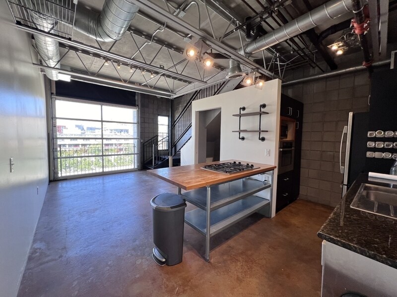 Photo - 360 West 300 South