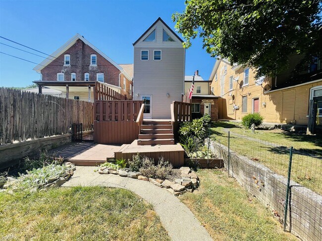 Foto del edificio - 2 br, 2 bath House - 948 Delaware Avenue F...