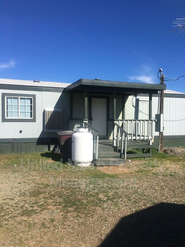 Primary Photo - 16063 Maricopa Dr