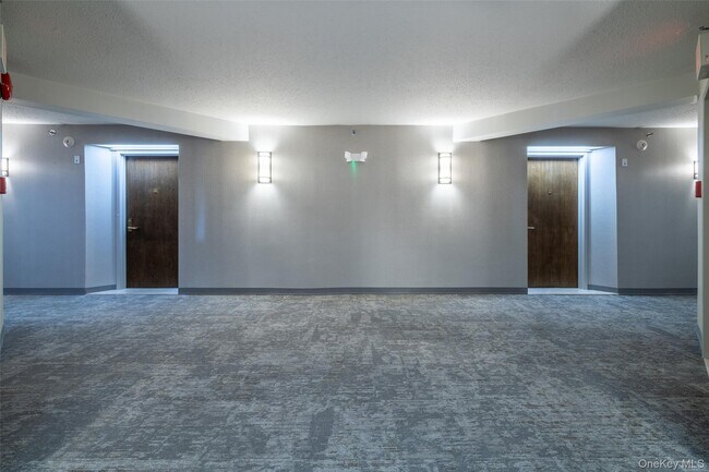 Foto del edificio - 14 Nosband Ave