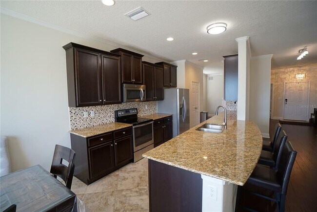 Building Photo - 2720 Cypress Bowl Rd