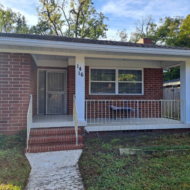 Foto del edificio - 1416 W 13th St