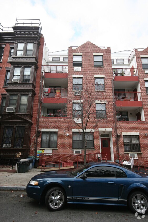 Primary Photo - 712 Sackett St