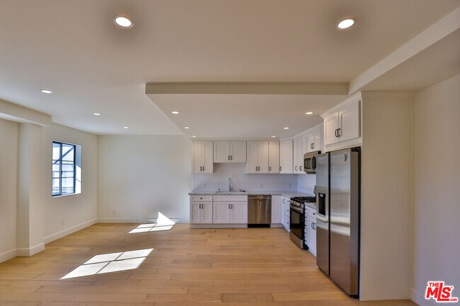 Foto del edificio - 22227 Pacific Coast Hwy