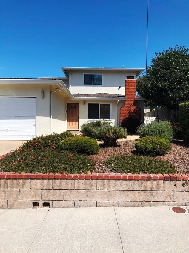 Foto principal - 686 Oak St