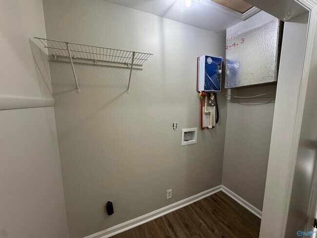 Foto del edificio - 1412 Clinton Ave E