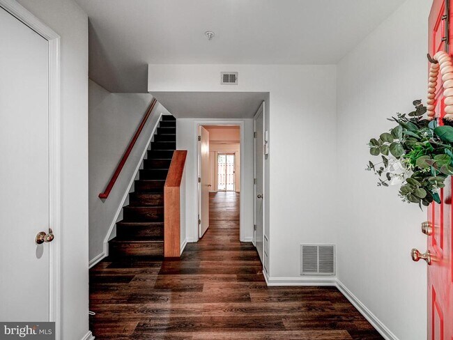Foto del edificio - 12217 Sleepy Horse Ln