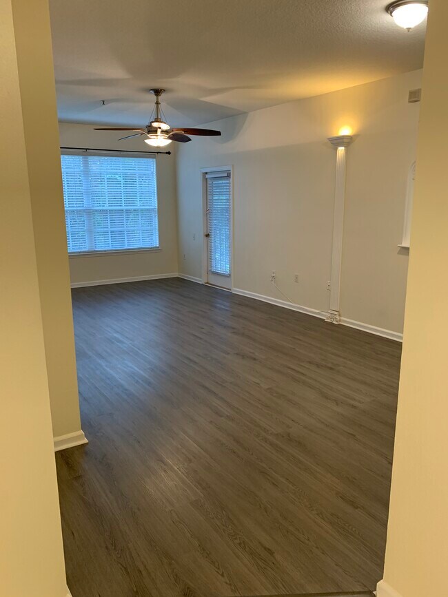 10550 Baymeadows Rd Unit 829, Jacksonville, FL 32256 Condo for Rent